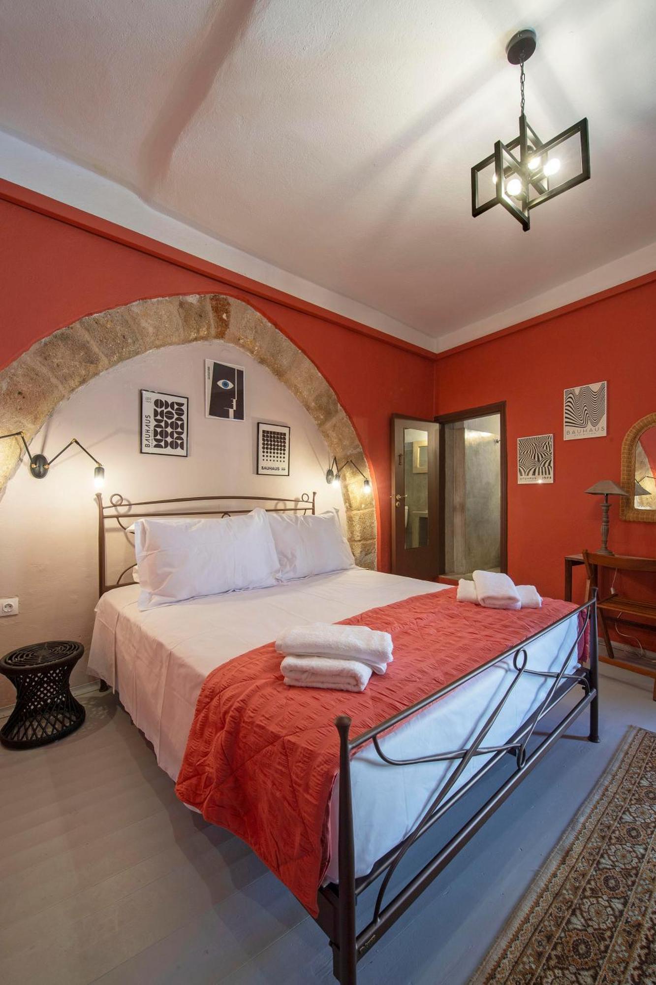 Old Town Corner Luxury Studios Rhodes City ภายนอก รูปภาพ