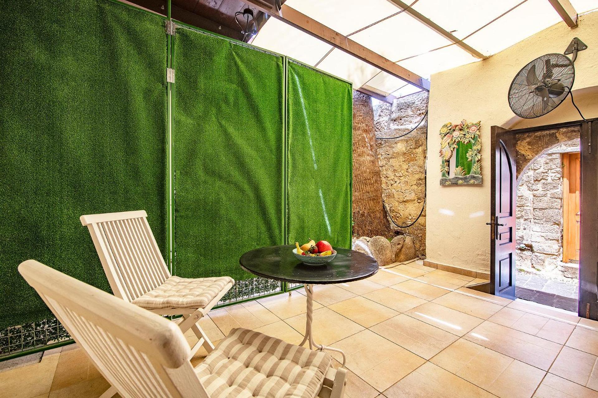 Old Town Corner Luxury Studios Rhodes City ภายนอก รูปภาพ